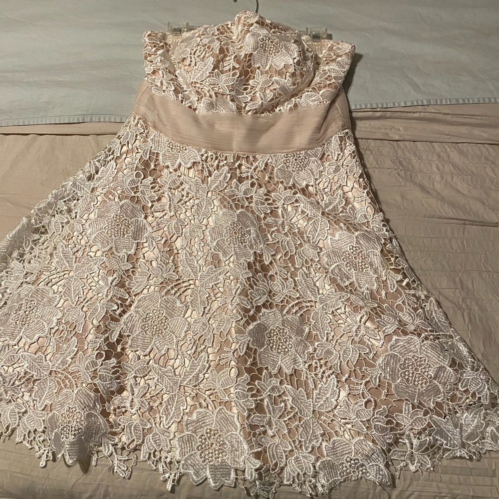 Strapless vintage short wedding dress